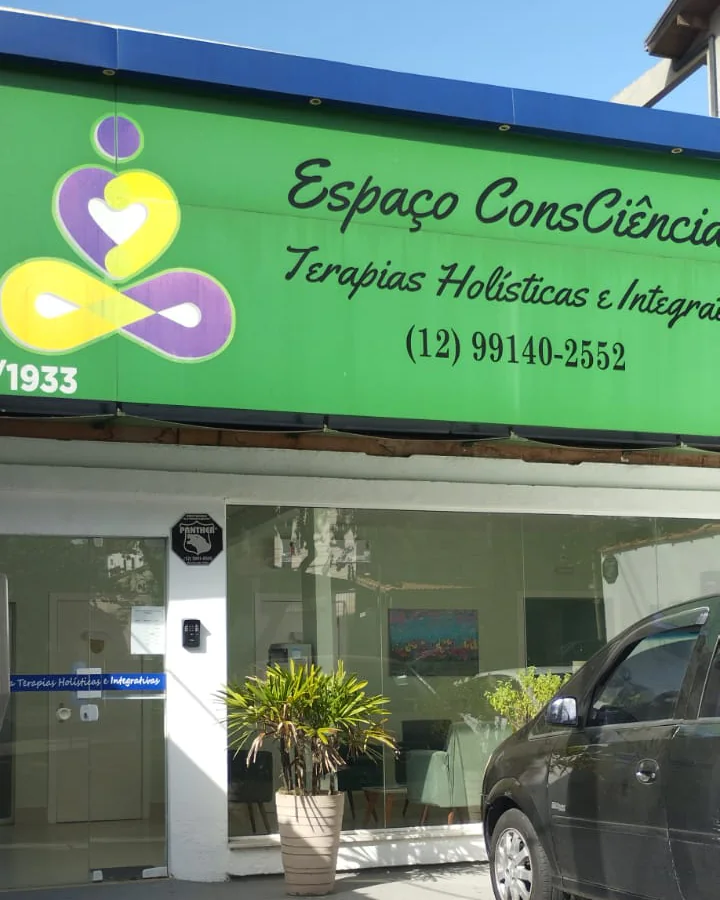 Fachada e entrada do Espaço Consciência em São José dos Campos